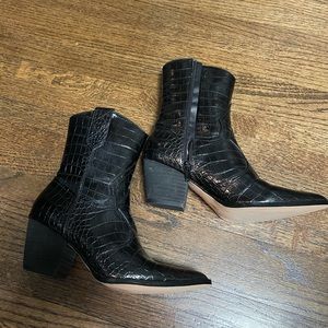 Black western ankle boot